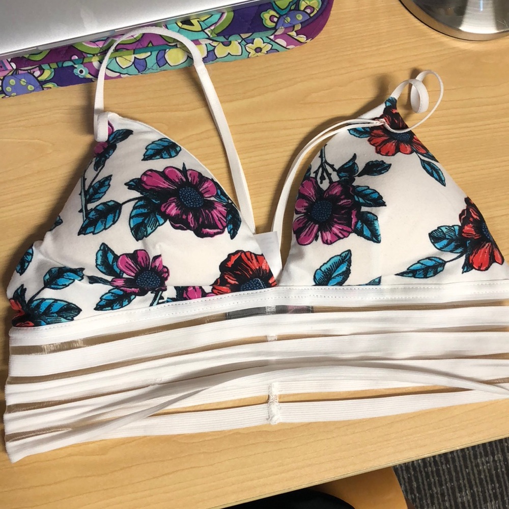 Cute booty Lounge Bra